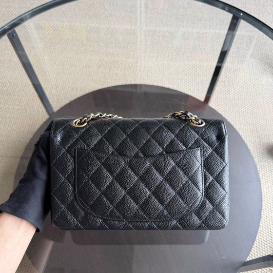 Image 1 of Borsa Chanel Classic Flap Small - Caviar 23CM trapuntata nera con finiture dorate