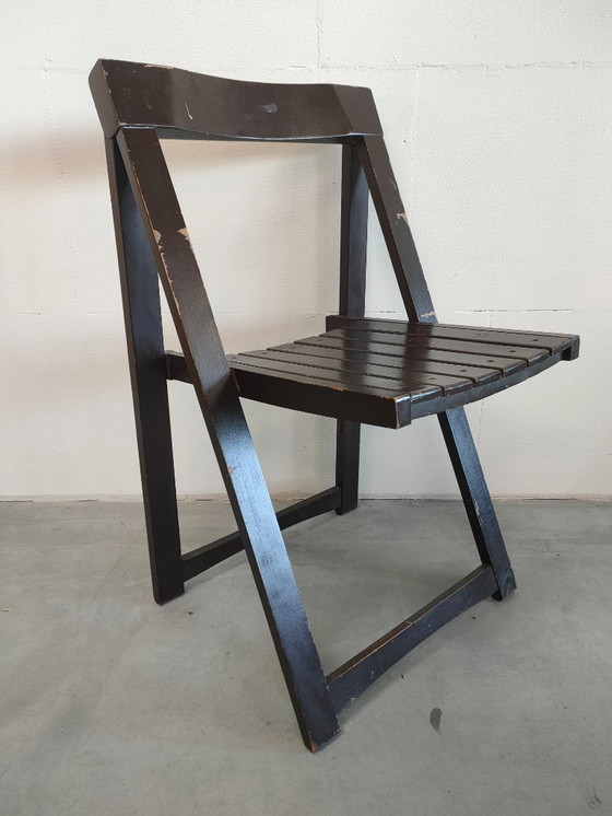 Image 1 of Set di 2 sedie pieghevoli in legno "intrecciato" vintage degli anni '60, in stile Trieste di Aldo Jacober.