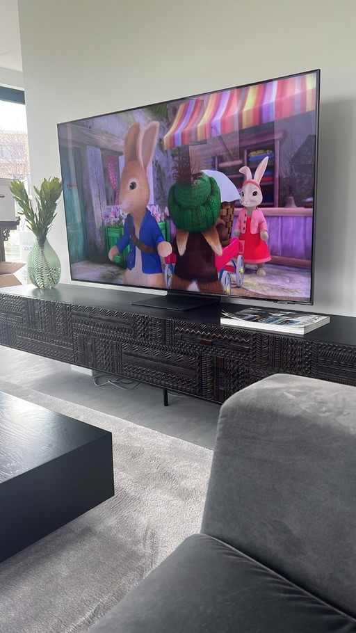 Mobile TV in legno trattato