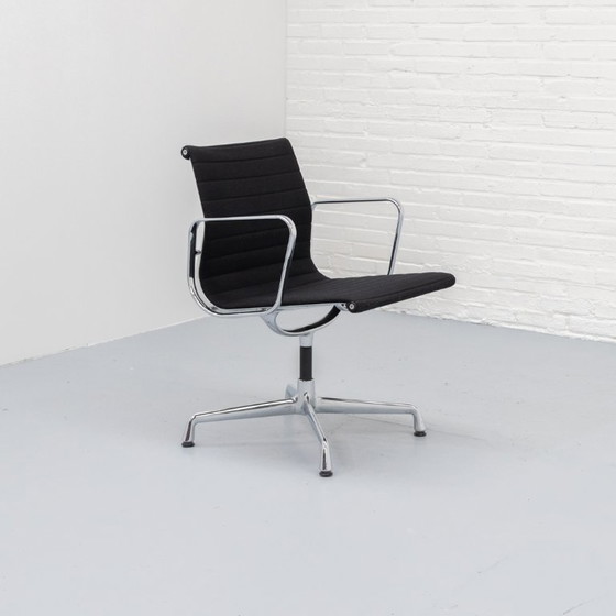 Image 1 of Eames EA 108 Stuhl Vitra 90er Jahre
