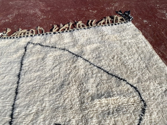 Image 1 of Handgeweven Marokkaans Beni Ourain tapijt 250 x 150 cm – Minimalistisch ivoorkleurig wollen Berber tapijt
