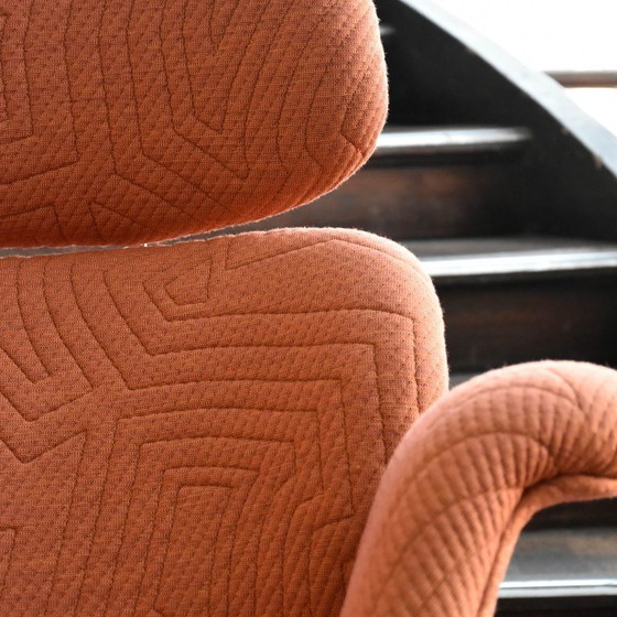 Image 1 of Poltrona Artifort Big Tulip