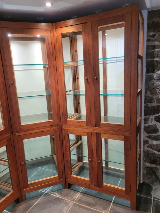 Image 1 of Vetrina angolare in TEAK/TECK con faretti LED (p = 50cm e h = 210cm)