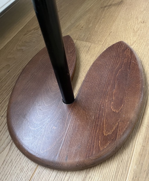 Tavolino Stressless Ellipse di Ekornes: design scandinavo senza tempo