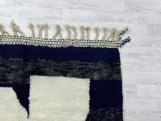 Image 1 of Moroccan rug 260cmx160cm 