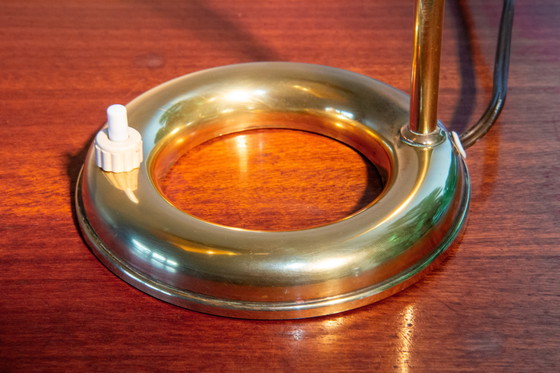 Image 1 of Lampe aus den 50er Jahren aus Messing und senffarbenem Metall, Superb