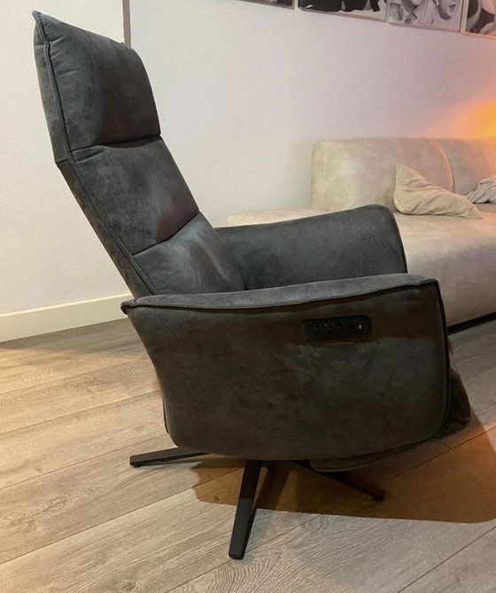 Image 1 of The Montèl Penta recliner column electric with battery