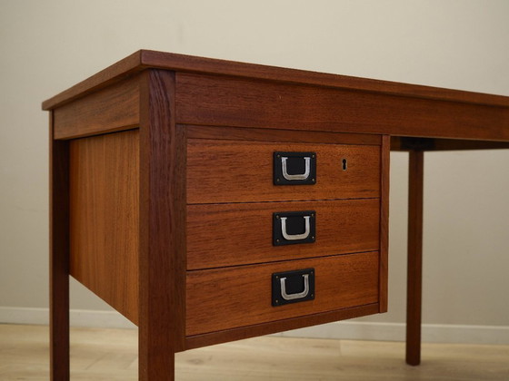 Image 1 of Bureau en teck, design danois, années 1970, fabrication : Danemark