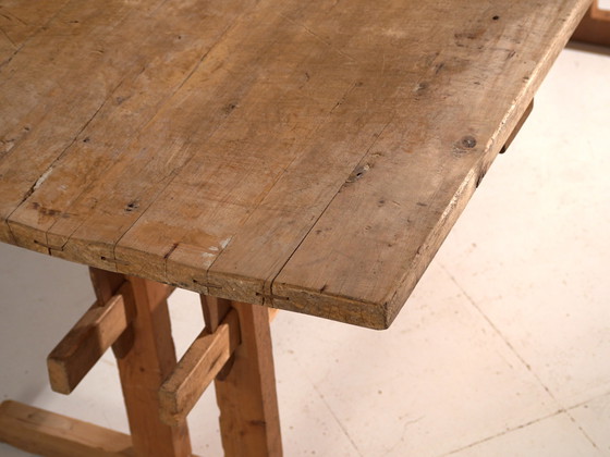 Table de salle à manger de réfectoire antique en pin, Europe Centrale, circa 1900, Tables de salle à manger (photo 9 sur 14)