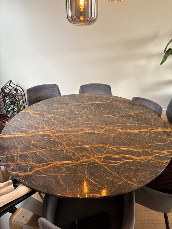 Image 1 of Table de salle à manger ronde en marbre de 150 cm