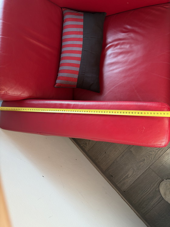Image 1 of Sillón interior de cuero rojo