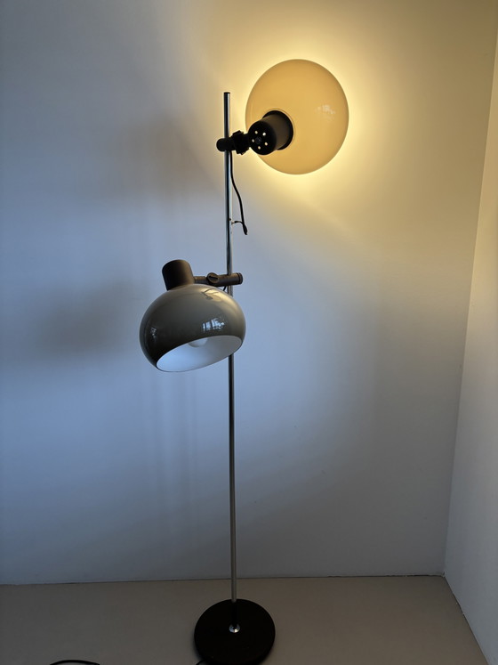 Lampada da terra Vintage Space Age Mushroom Herda – Lampade da terra, Metal, Chrome (photo 5 of 12)