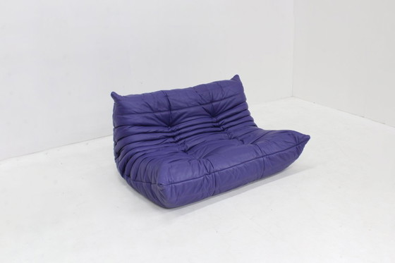 Image 1 of Divano vintage a 2 posti Togo in pelle viola di Ligne Roset, anni '90.
