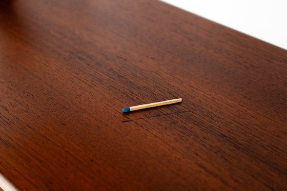 Image 1 of Modulaire wandkast van teakhout, Deens design, jaren 60, gemaakt in Denemarken.