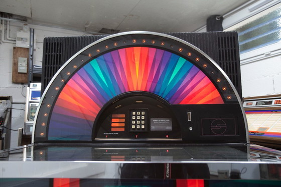 Image 1 of Gerestaureerde en onderhouden Seeburg Sunstar jukebox uit 1976 met 80 schijven en 160 nummers.