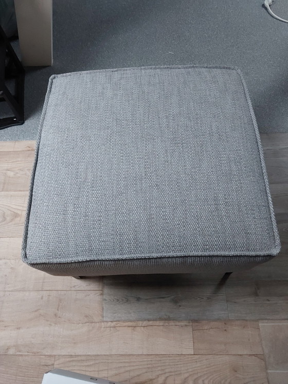 Image 1 of Divano angolare con poggiapiedi separato