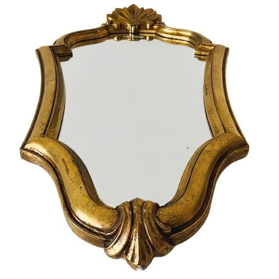 Image 1 of Specchio barocco vintage con stemma dorato di metà secolo e foglia d'oro, anni '50
