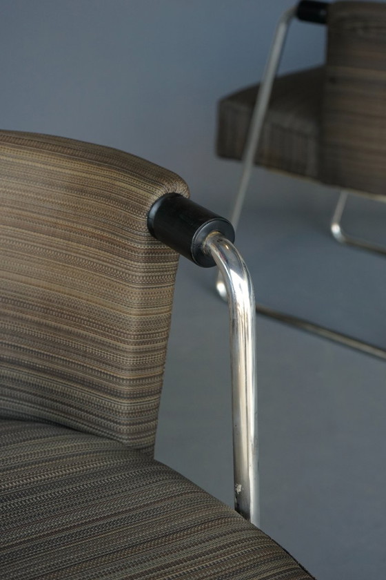 Fauteuils tubulaires modernistes d'Artifort, années 1930 – Bois, Mid Century Modern (photo 11 of 23)