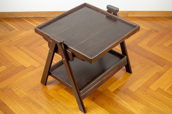 Image 1 of Houten salontafel uit het midden van de vorige eeuw