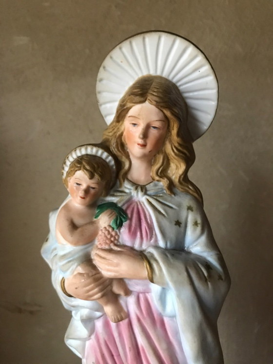 Image 1 of Porseleinen beeld Maria met soort