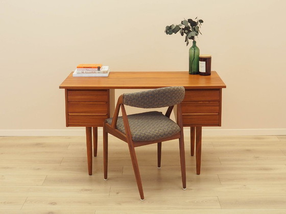 Image 1 of Teakholz-Schreibtisch, dänisches Design, 1970er Jahre, hergestellt in Dänemark