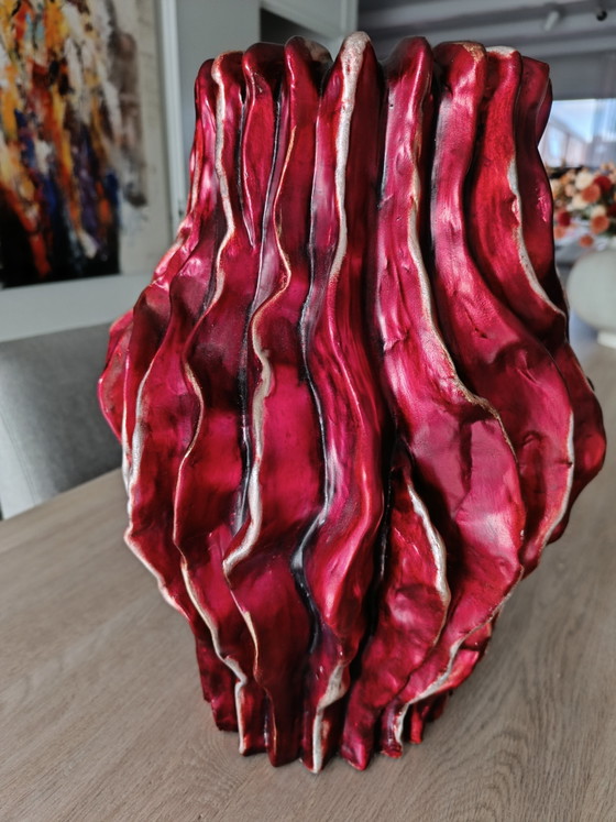 Designer Vase – Ceramic (photo 2 of 6)