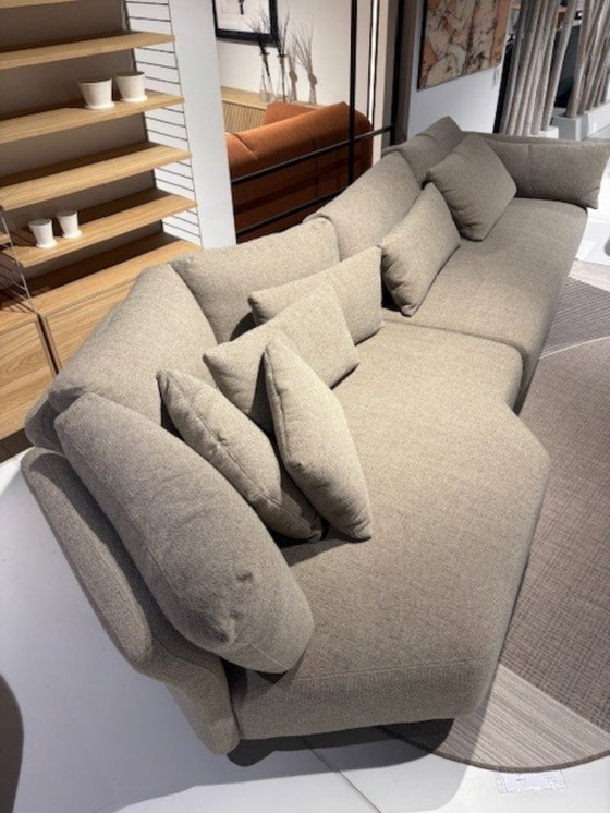 Image 1 of Divano angolare svasato Qliv