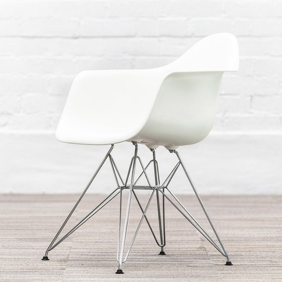 Image 1 of Vitra Eames Plastic Armchair Dar Club Chair