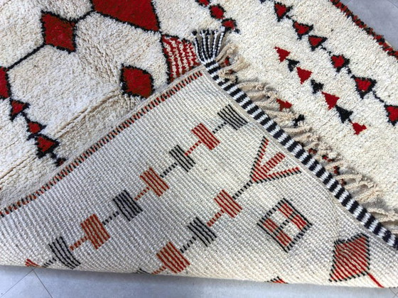 Image 1 of traditional Moroccan carpet 250cmx150cm