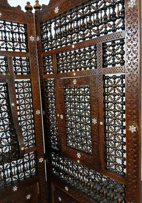 Image 1 of Paravento siriano dei primi del XX secolo intarsiato con madreperla