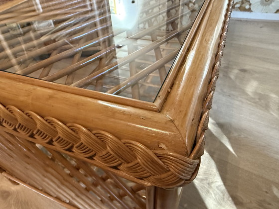 Image 1 of Vintage bamboe salontafel/ coffeetable  met glazen bovenblad