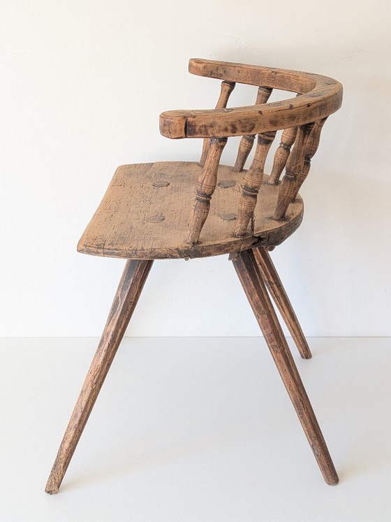 Chaise française primitive à dossier à barreaux du XVIIIe siècle (Art Populaire) – Fauteuils, Wood (photo 5 of 9)