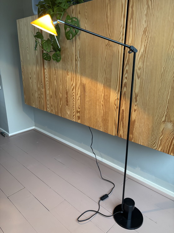 Image 1 of Lampada da terra di design Pola