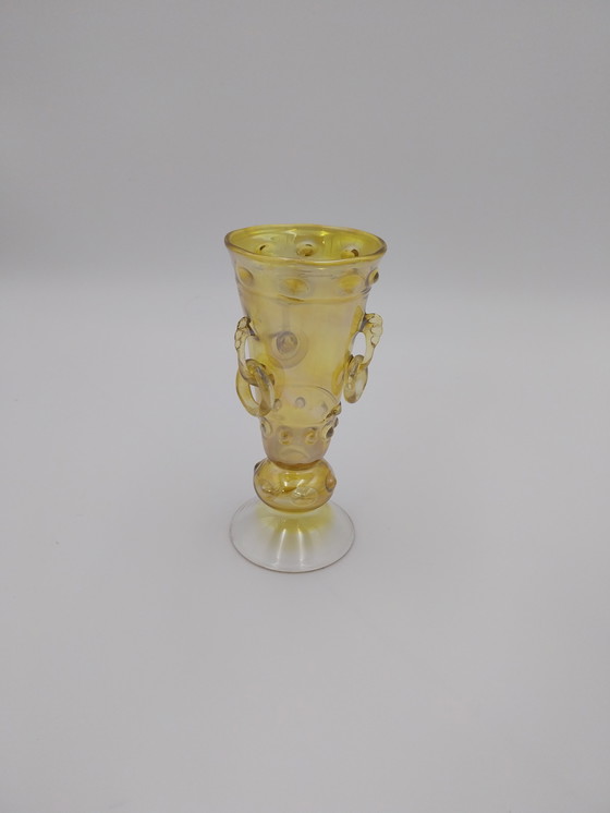 Image 1 of 1 x vaso anular de vidrio amarillo 1900