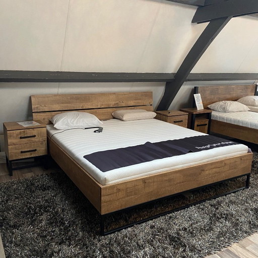 Letto matrimoniale Melvin