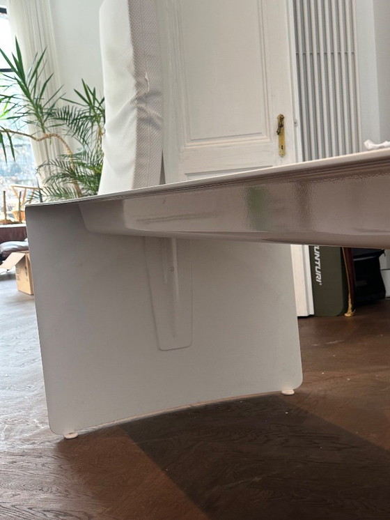 Image 1 of Table de salle à manger en MDF Italie