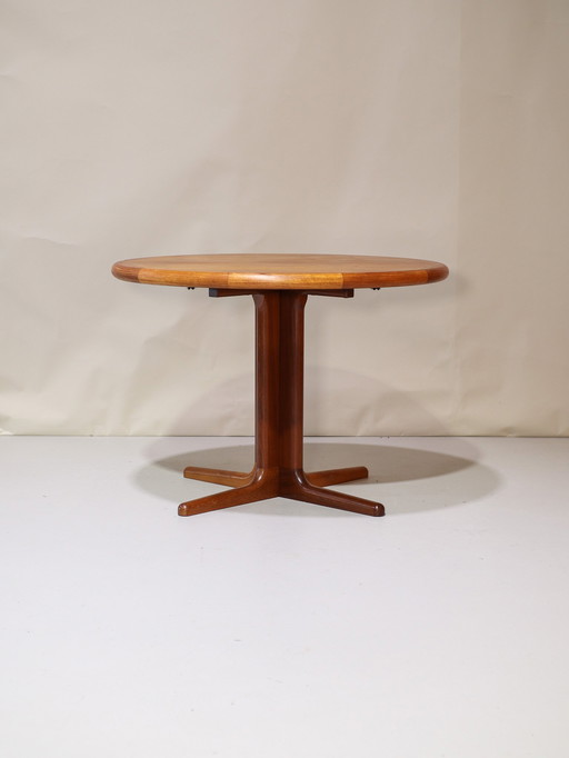 Extendable dining table round teak Laurits Larsen Danish