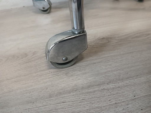 Jaren 50 bureau stoelen, in hoogte verstelbaar 