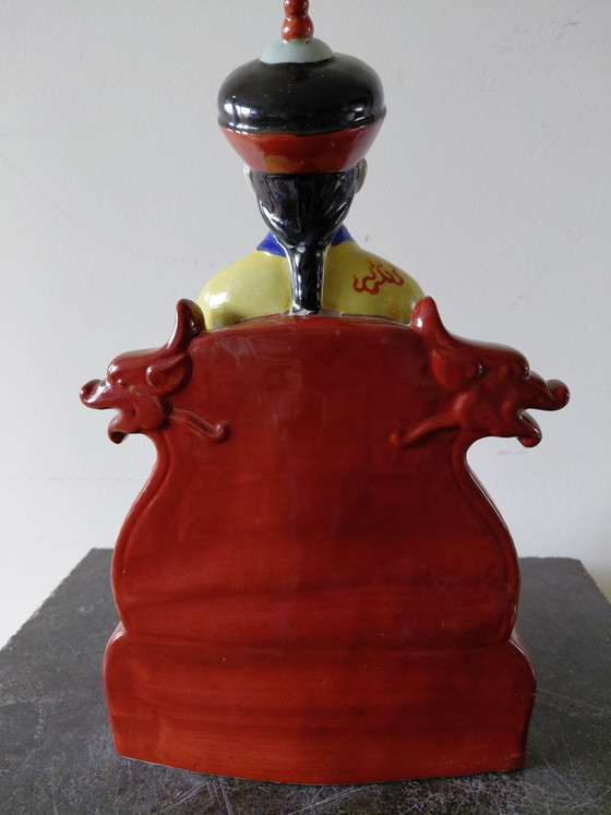 Oud porseleinen handgeschilderd beeld van een Chinese keizer. – Beeldhouwkunst, Ceramic, Porcelain (photo 3 of 5)