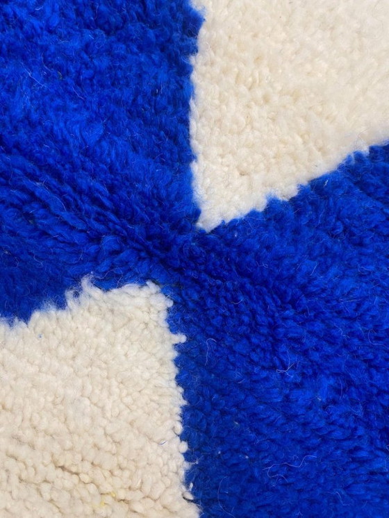 Image 1 of Authentic Moroccan rug 200cmx250cm 