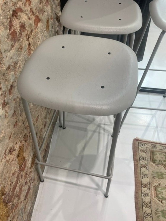 4x Hay Soft Edge 85 Barstool – Metal, Plastic (photo 5 of 5)