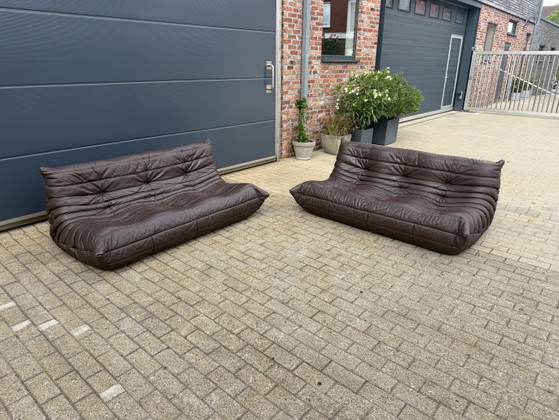 Image 1 of 100% authentic Ligne Roset Togo 2x 3-seater in Chocolate Brown leather