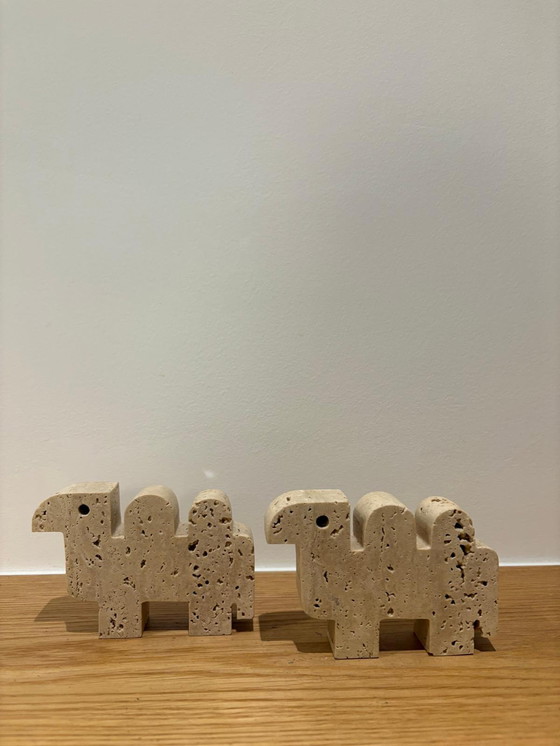 Image 1 of Coppia di cammelli in travertino, Fratelli Mannelli, Italia, anni '70