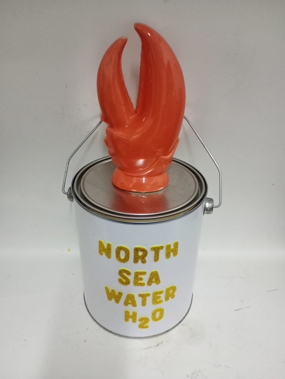 Image 1 of Eau de la mer du Nord mise en conserve par Alfie et al.