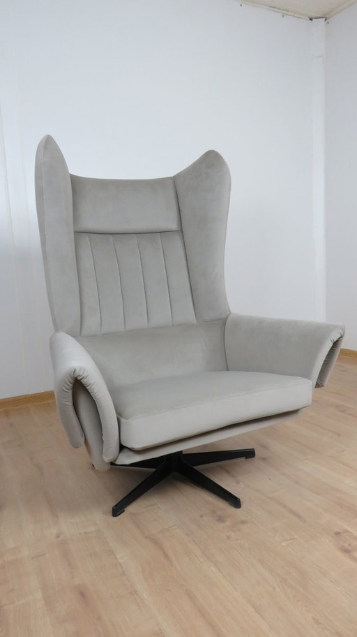 Poltrona Up Zavody con orecchie