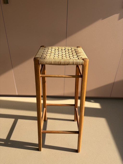 Vintage Deens Design Barkruk / Plantenstandaard – Jaren 60/70 (Papercord) – barkrukken, Wood, Wicker