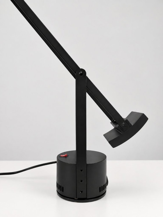 Artemide Tizio Table Lamp by Richard Sapper – Metal (photo 4 of 6)
