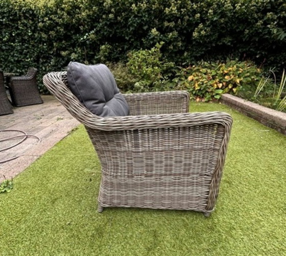 Beautiful wicker lounge set – Plastic (photo 5 of 13)