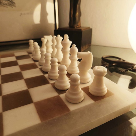 Image 1 of Jeu d'échecs de luxe vintage des années 1970 en albâtre italien sculpté à la main de Volterra - blanc et agate naturelle (brune)