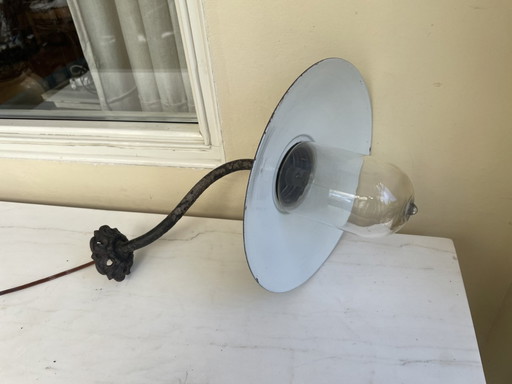 Lampe d'extérieur Lampe d'étal émaillée française des années 1930